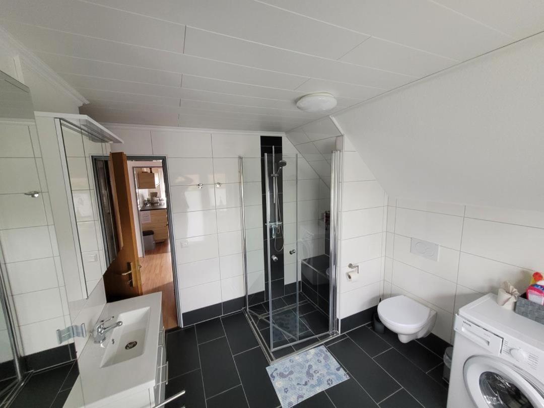 Neu! Merle Mit Balkon Apartment