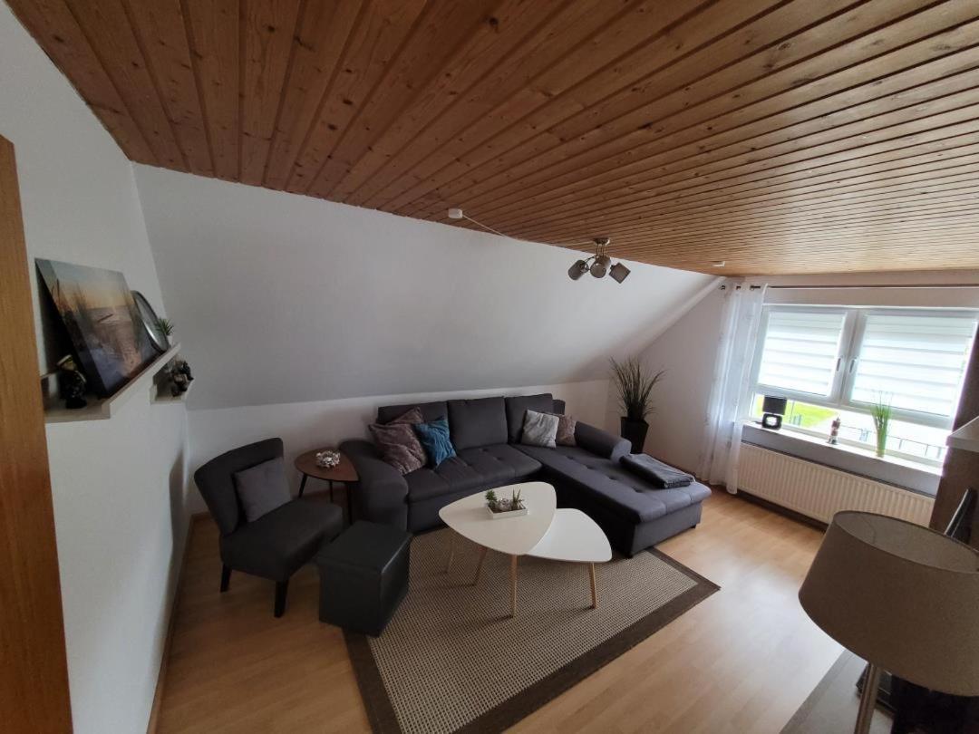 Neu! Merle Mit Balkon Apartment